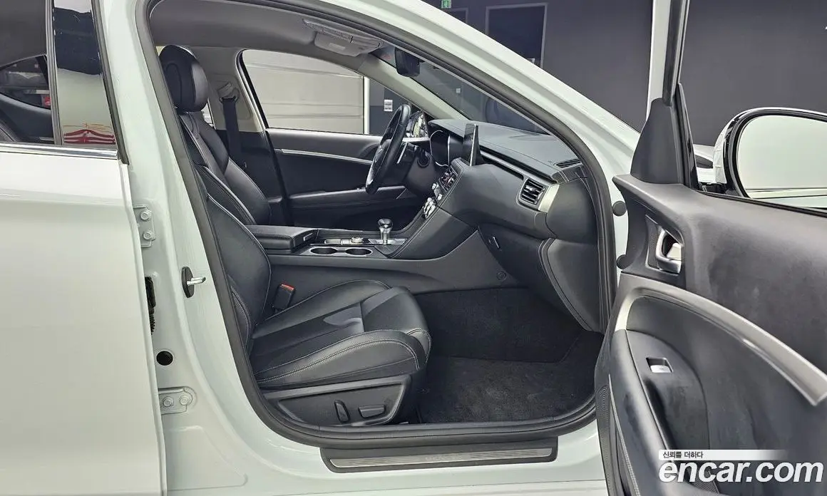 Genesis G70 2018 2.0 автомат (гидро), фото 17