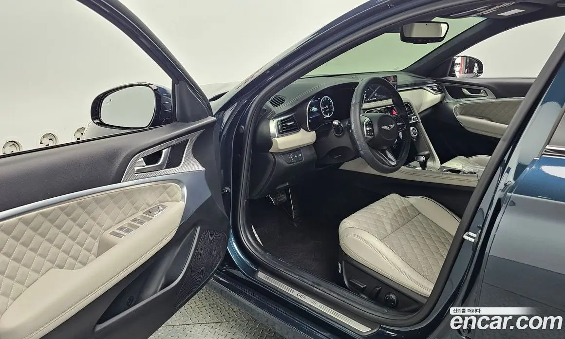 Genesis G70 2022 2.0 автомат (гидро), фото 13
