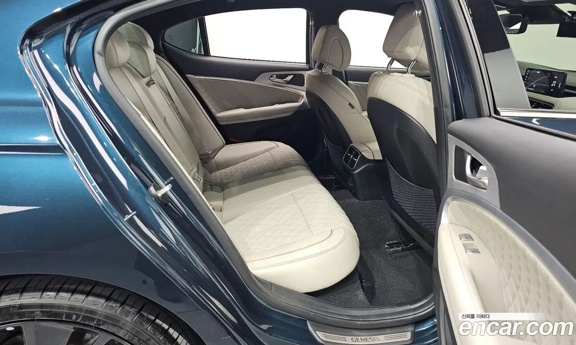 Genesis G70 2022 2.0 автомат (гидро), фото 17