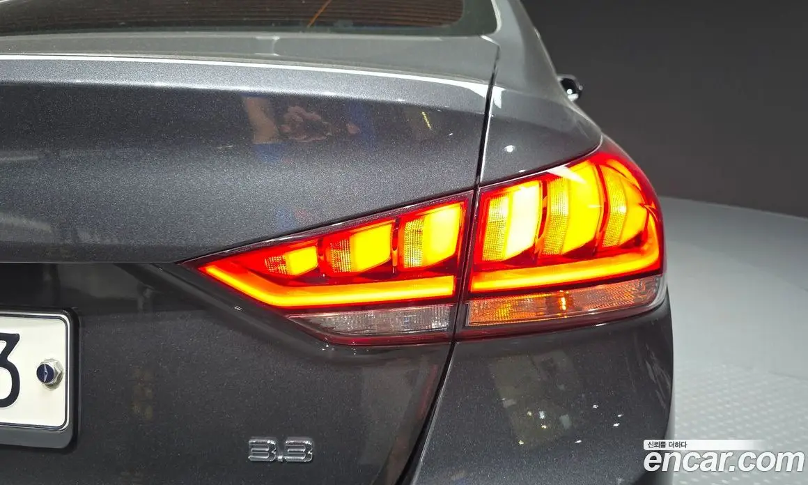 Genesis G80 2017 3.3 автомат (гидро), фото 9