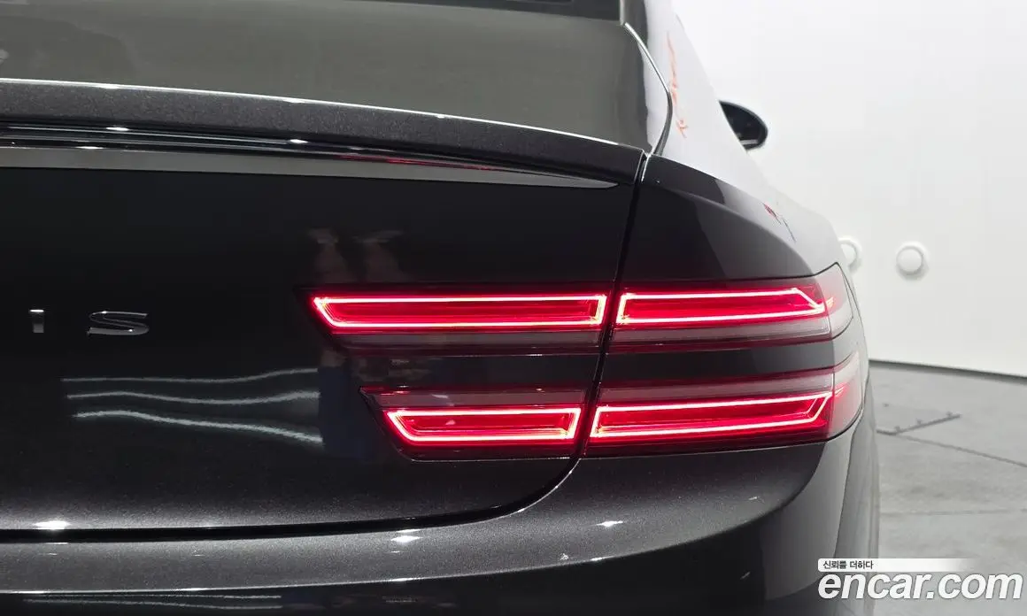 Genesis G80 2023 2.5 автомат (гидро), фото 9