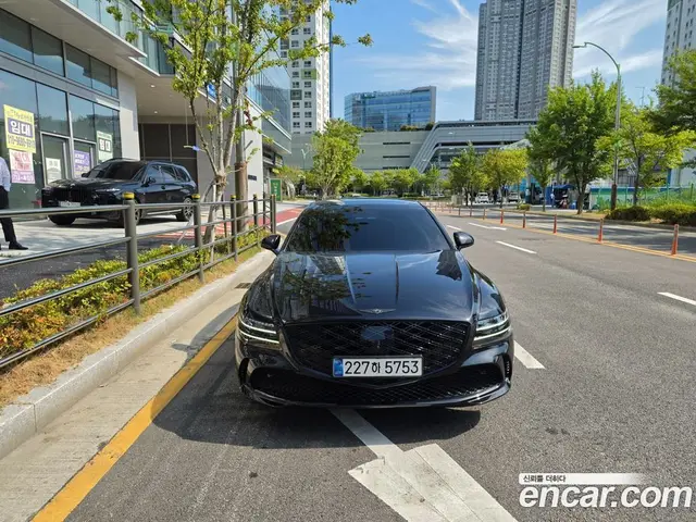 Genesis G80, 2025, 11 807 км