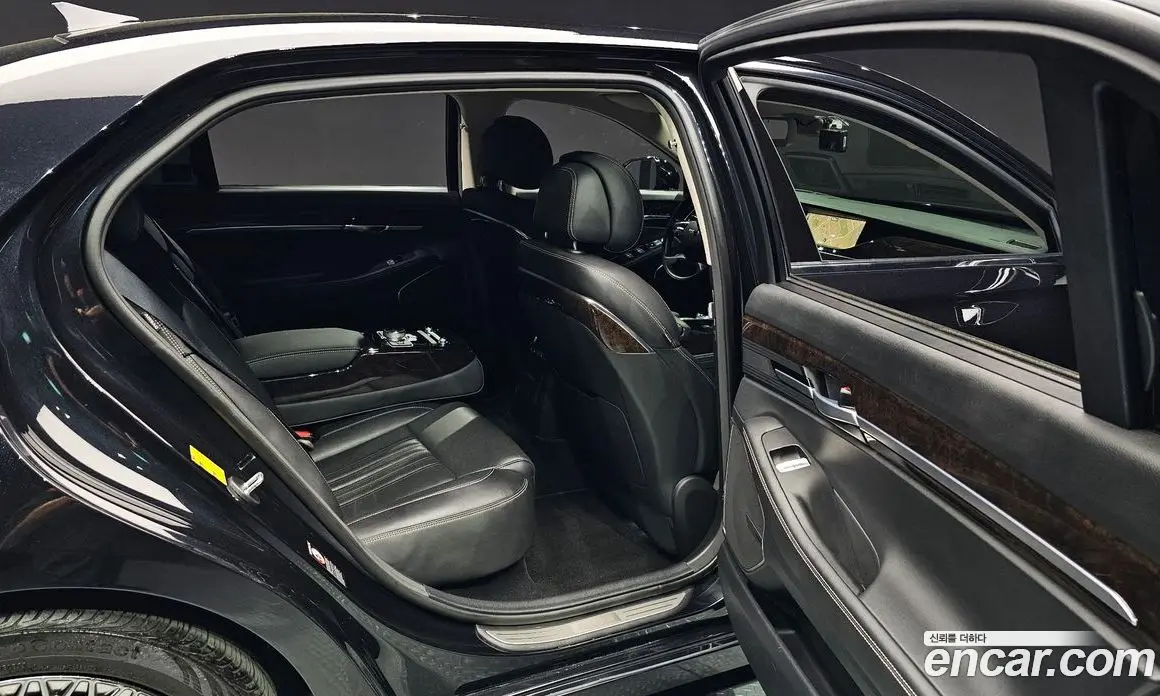 Genesis G90 2020 3.8 автомат (гидро), фото 17 Genesis G90 2020 3.8 автомат (гидро), фото 17