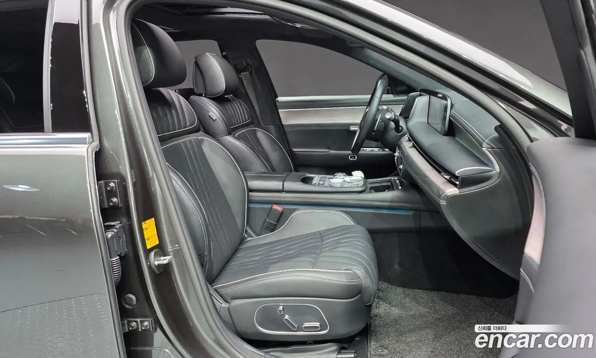 Genesis G90 2023 3.5 автомат (гидро), фото 16 Genesis G90 2023 3.5 автомат (гидро), фото 16
