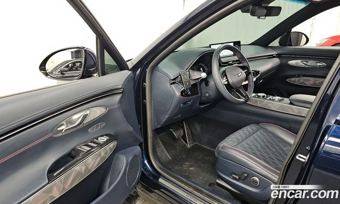 Genesis GV70 2021 2.5 автомат (гидро), фото 13 Genesis GV70 2021 2.5 автомат (гидро), фото 13