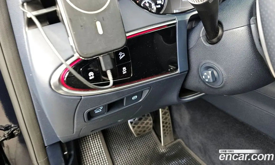 Genesis GV70 2021 2.5 автомат (гидро), фото 16 Genesis GV70 2021 2.5 автомат (гидро), фото 16