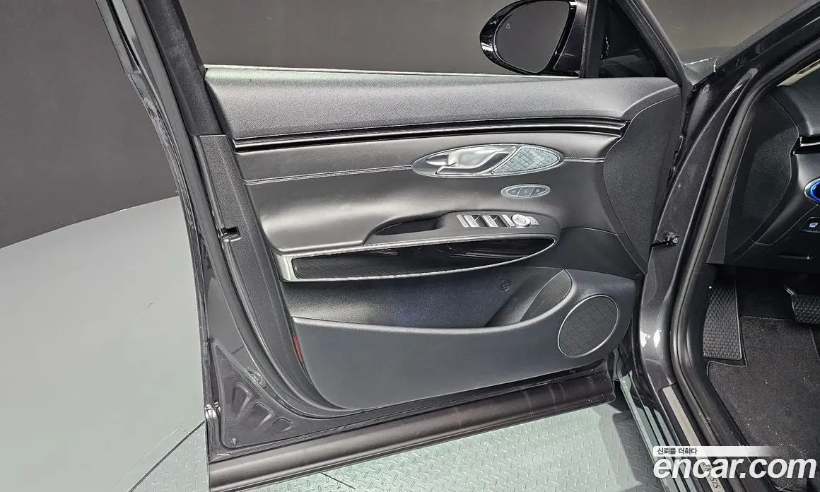 Genesis GV70 2021 2.5 автомат (гидро), фото 14