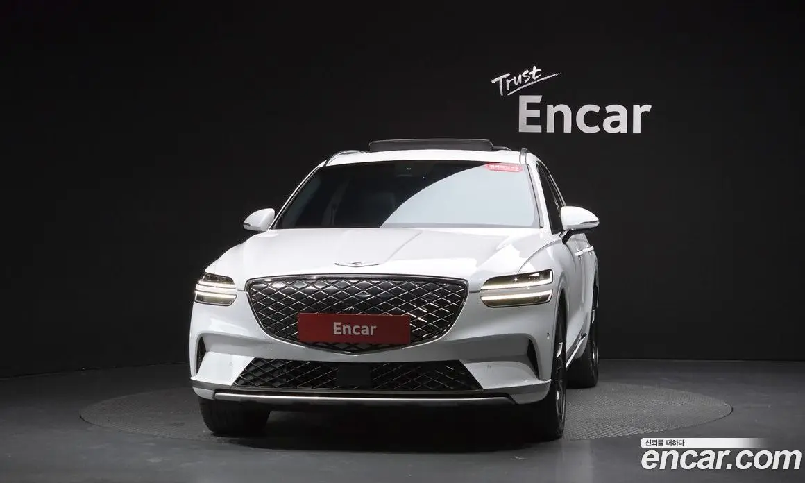 Genesis GV70 2022 0.1 автомат (гидро), фото 2 Genesis GV70 2022 0.1 автомат (гидро), фото 2
