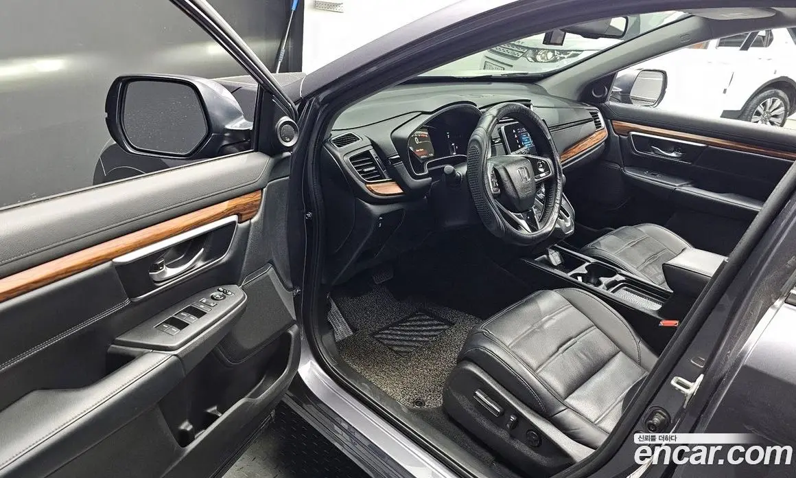 Honda CR-V 2017 1.5 автомат (гидро), фото 13