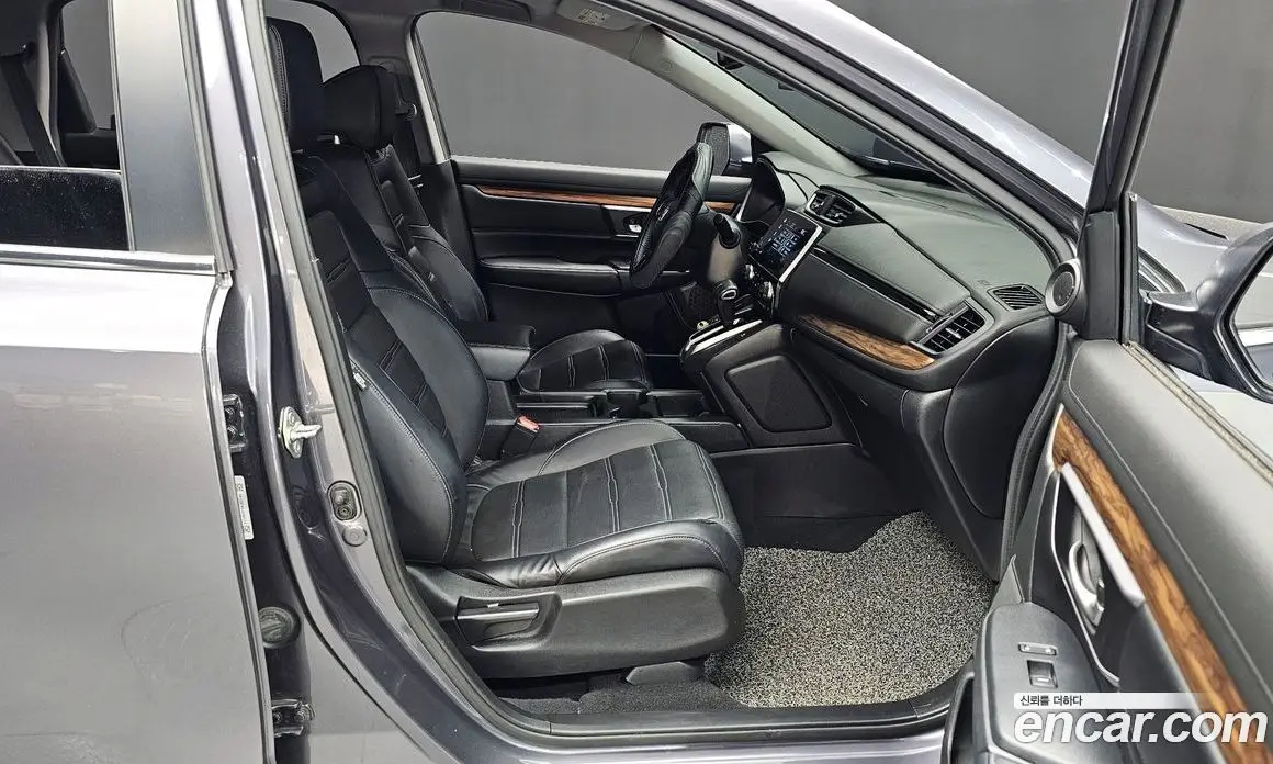 Honda CR-V 2017 1.5 автомат (гидро), фото 16