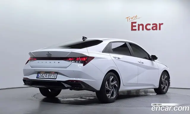 Hyundai Avante 2021 1.6 автомат (гидро), миниатюра 2