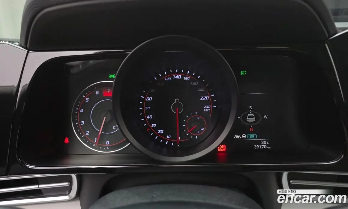 Hyundai Avante 2021 1.6 автомат (гидро), фото 11