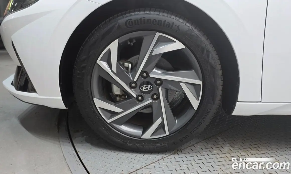 Hyundai Avante 2021 1.6 автомат (гидро), фото 5