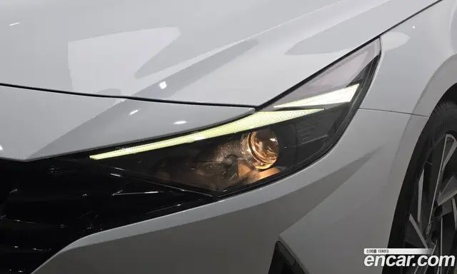 Hyundai Avante 2021 1.6 автомат (гидро), миниатюра 8