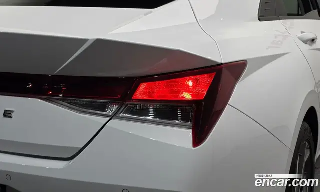 Hyundai Avante 2021 1.6 автомат (гидро), миниатюра 9