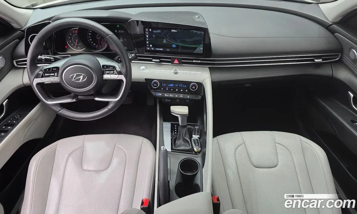 Hyundai Avante 2021 1.6 автомат (гидро), фото 10