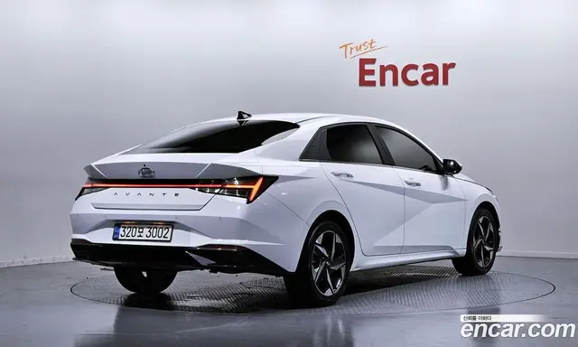 Hyundai Avante 2022 1.6 автомат (гидро), миниатюра 2