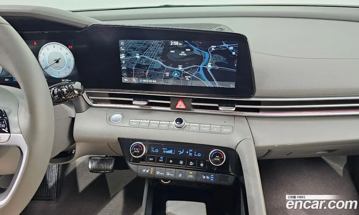 Hyundai Avante 2022 1.6 автомат (гидро), фото 19