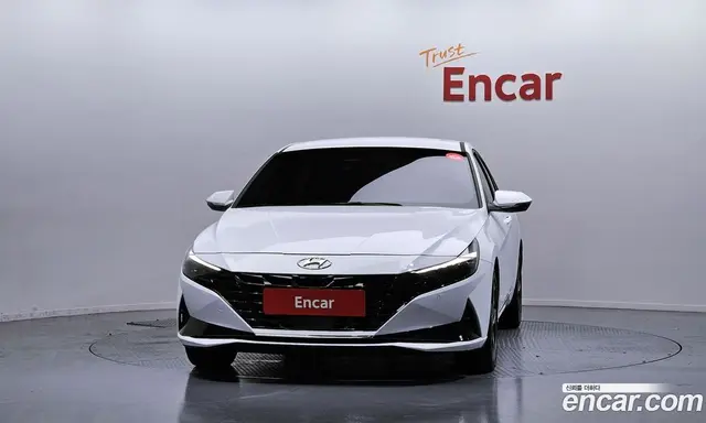 Hyundai Avante 2022 1.6 автомат (гидро), миниатюра 3