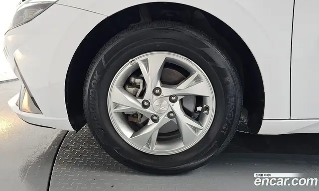 Hyundai Avante 2022 1.6 автомат (гидро), миниатюра 4