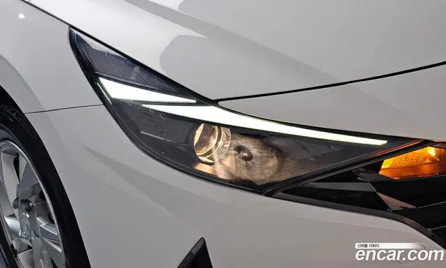 Hyundai Avante 2022 1.6 автомат (гидро), миниатюра 7