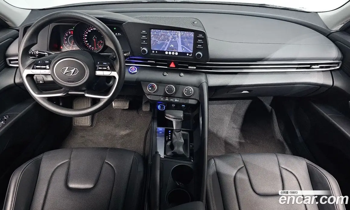 Hyundai Avante 2022 1.6 автомат (гидро), фото 9