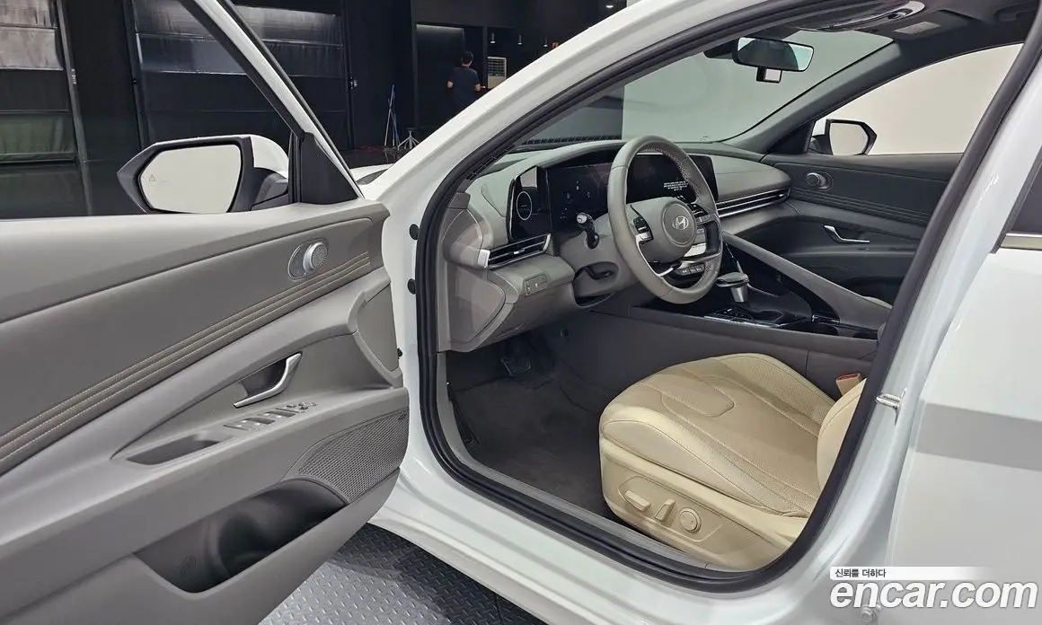 Hyundai Avante 2023 1.6 автомат (гидро), фото 12 Hyundai Avante 2023 1.6 автомат (гидро), фото 12