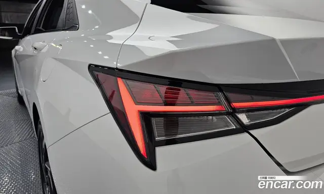 Hyundai Avante 2023 1.6 автомат (гидро), миниатюра 8 Hyundai Avante 2023 1.6 автомат (гидро), миниатюра 8