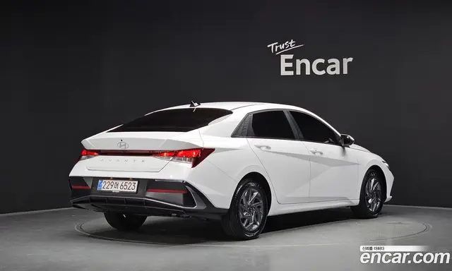Hyundai Avante, 2025, 20 906 км