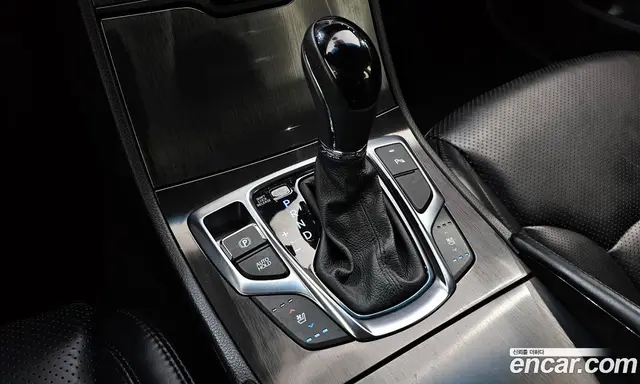 Hyundai Grandeur 2016 2.4 автомат (гидро), миниатюра 11