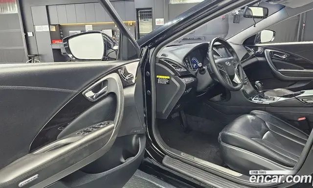 Hyundai Grandeur 2016 2.4 автомат (гидро), миниатюра 12
