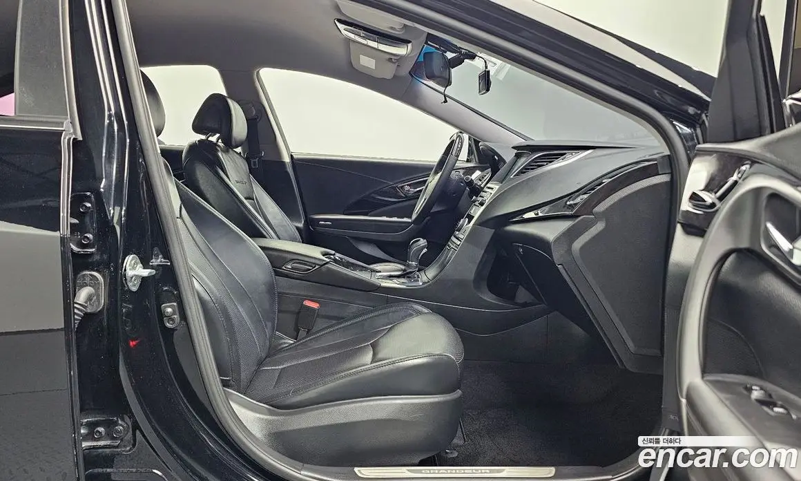 Hyundai Grandeur 2016 2.4 автомат (гидро), фото 15