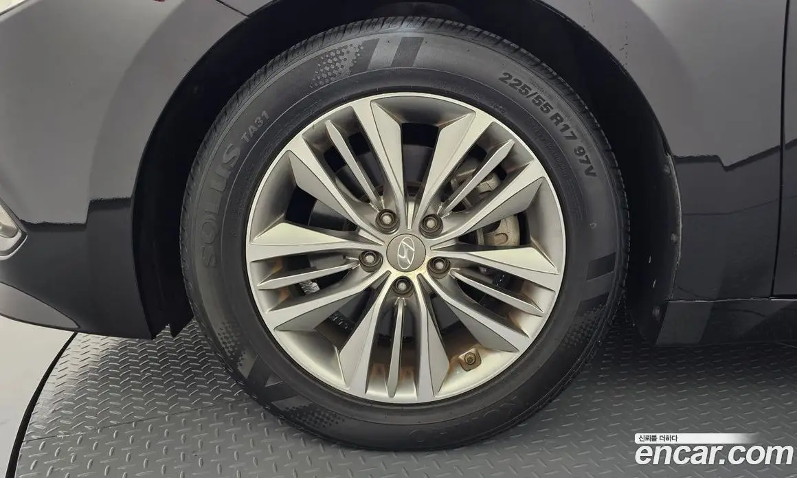 Hyundai Grandeur 2016 2.4 автомат (гидро), фото 4