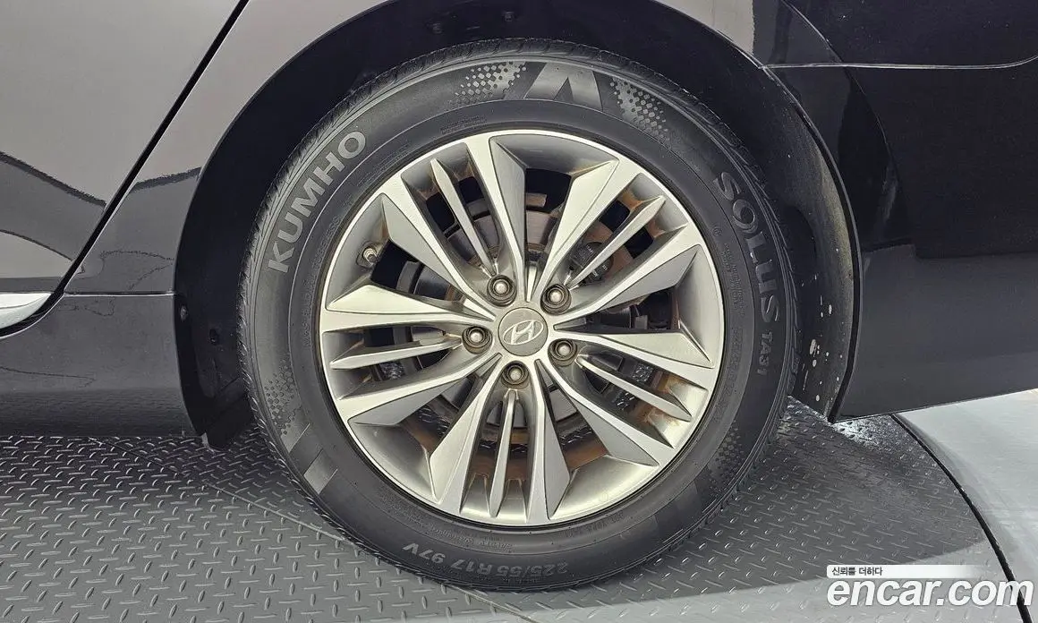 Hyundai Grandeur 2016 2.4 автомат (гидро), фото 6