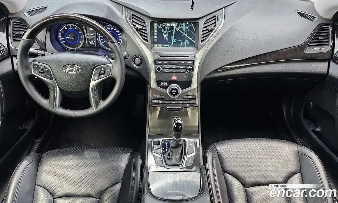 Hyundai Grandeur 2016 2.4 автомат (гидро), фото 9