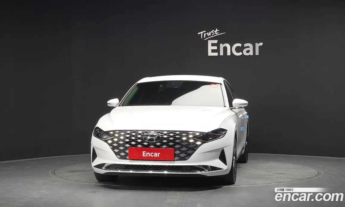 Hyundai Grandeur 2022 2.5 автомат (гидро), фото 3 Hyundai Grandeur 2022 2.5 автомат (гидро), фото 3