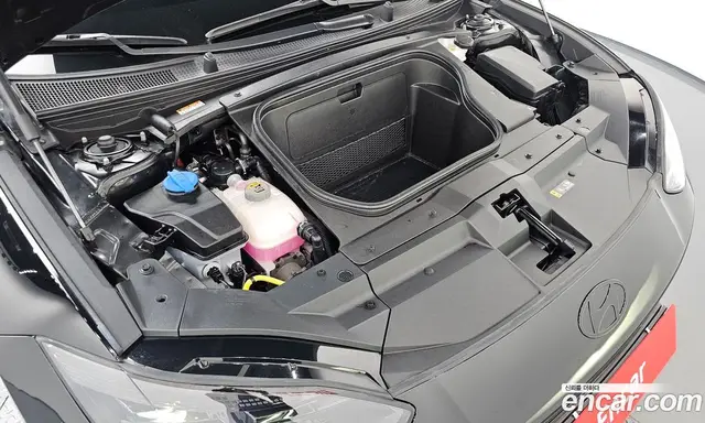 Hyundai Ioniq 6 2023 0.1 автомат (гидро), миниатюра 6