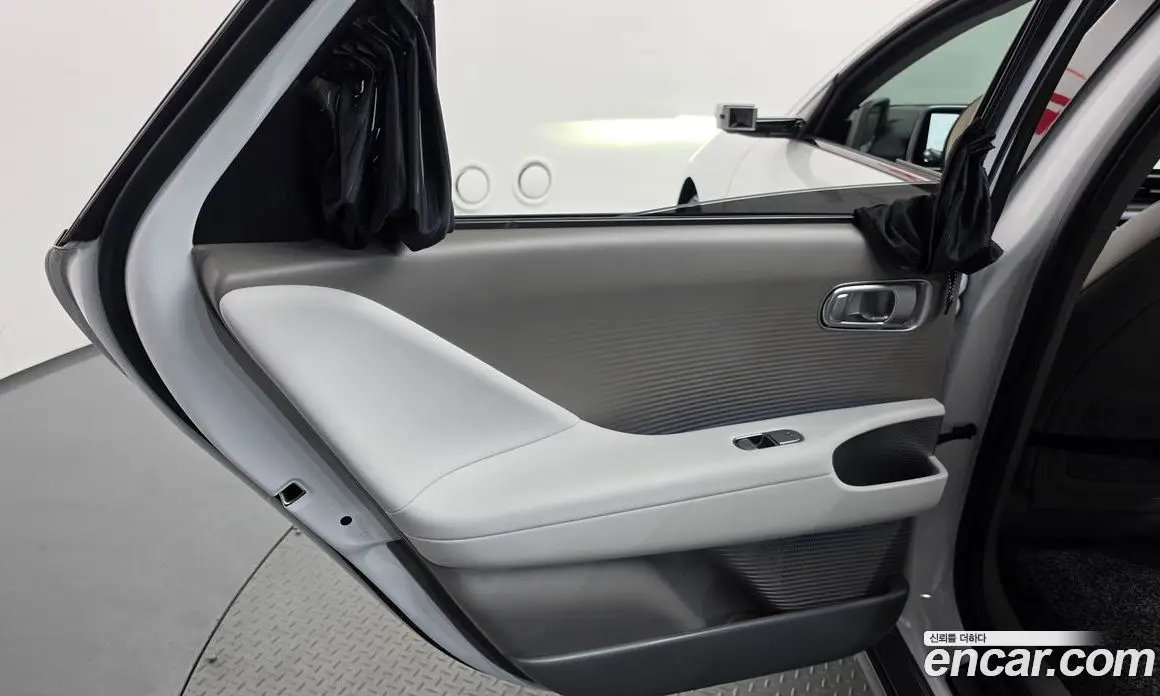 Hyundai Ioniq 6 2023 0.1 автомат (гидро), фото 15