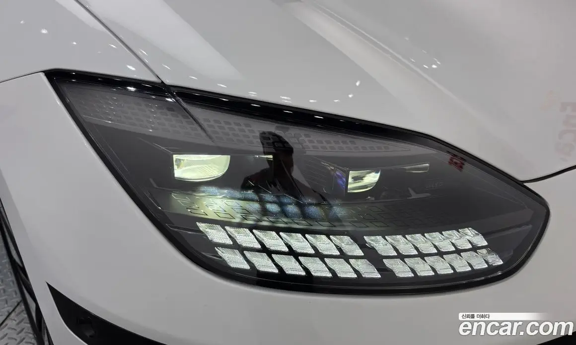 Hyundai Ioniq 6 2023 0.1 автомат (гидро), фото 8
