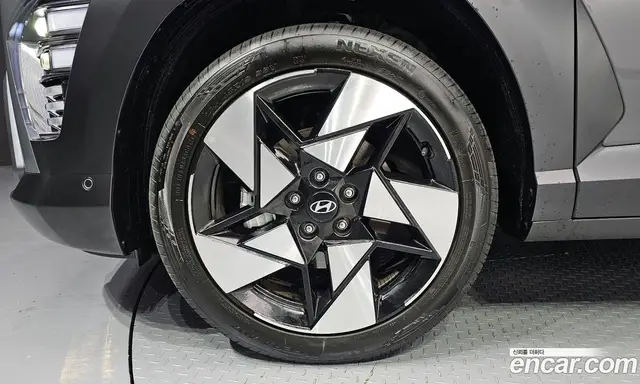 Hyundai Kona 2024 1.6 автомат (гидро), миниатюра 5 Hyundai Kona 2024 1.6 автомат (гидро), миниатюра 5