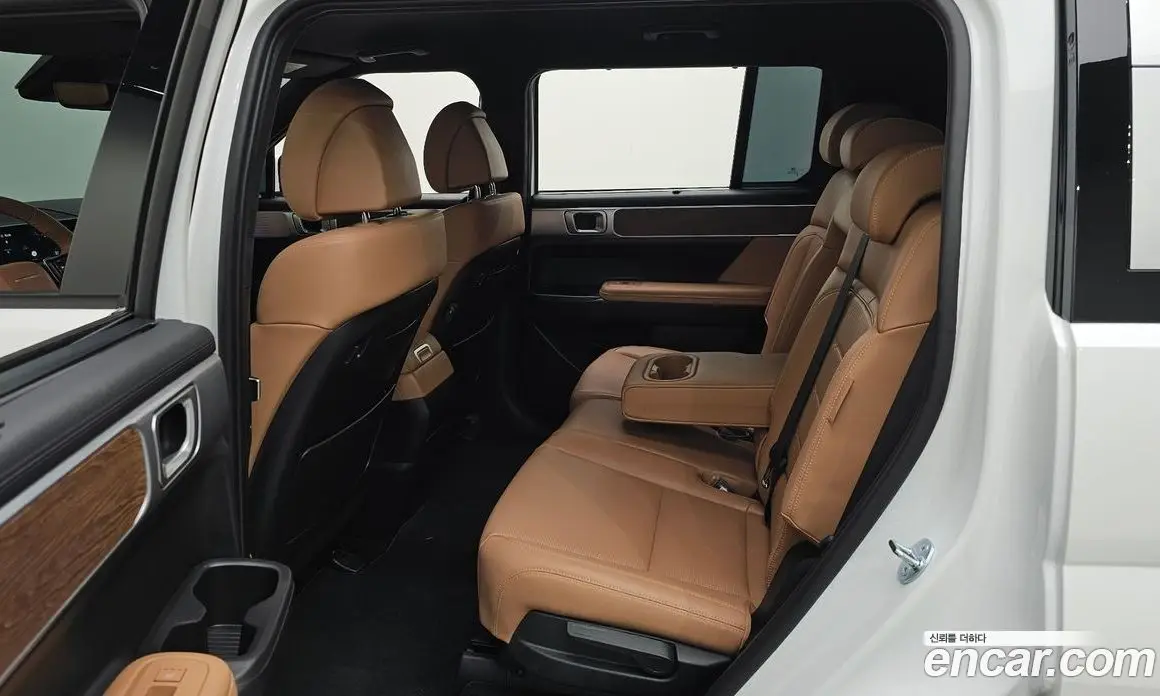 Hyundai Santa Fe 2025 1.6 автомат (гидро), фото 15