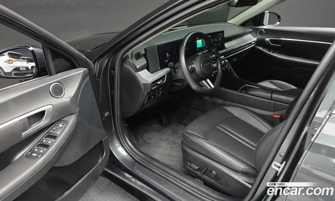 Hyundai Sonata 2023 2.0 автомат (гидро), фото 10 Hyundai Sonata 2023 2.0 автомат (гидро), фото 10