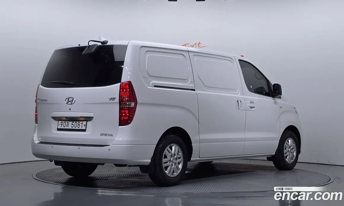 Hyundai Starex 2020 2.5 автомат (гидро), фото 2 Hyundai Starex 2020 2.5 автомат (гидро), фото 2