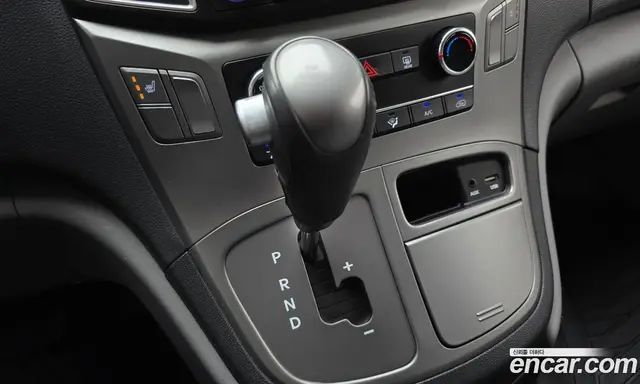 Hyundai Starex 2020 2.5 автомат (гидро), миниатюра 12