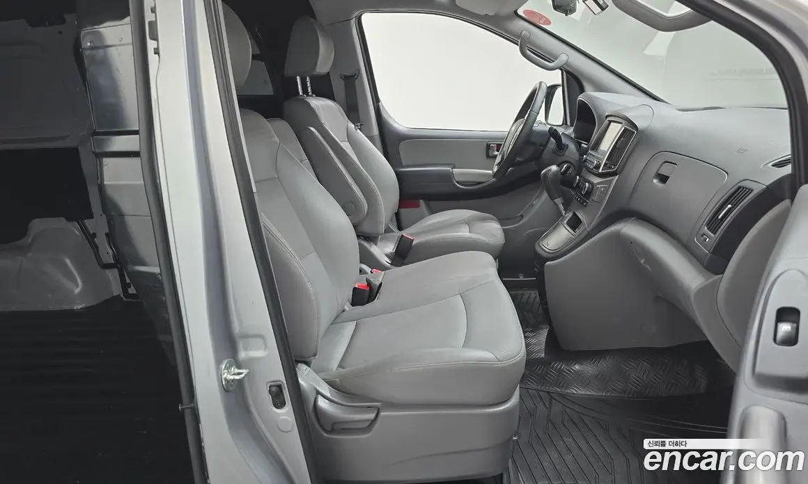 Hyundai Starex 2020 2.5 автомат (гидро), фото 16 Hyundai Starex 2020 2.5 автомат (гидро), фото 16