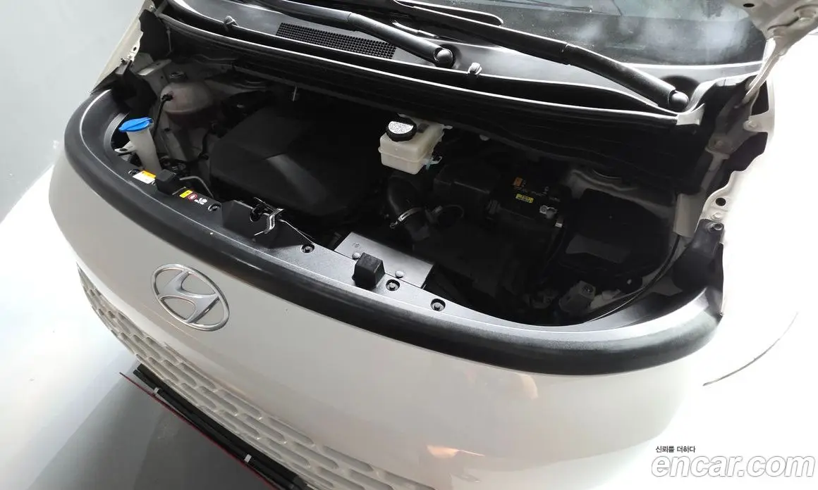 Hyundai Staria 2022 2.2 автомат (гидро), фото 6