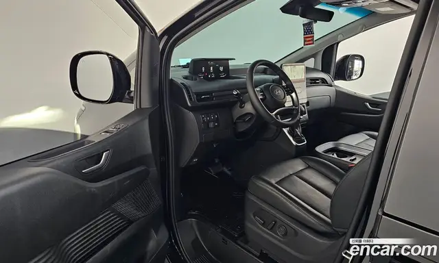 Hyundai Staria 2024 2.2 автомат (гидро), миниатюра 12