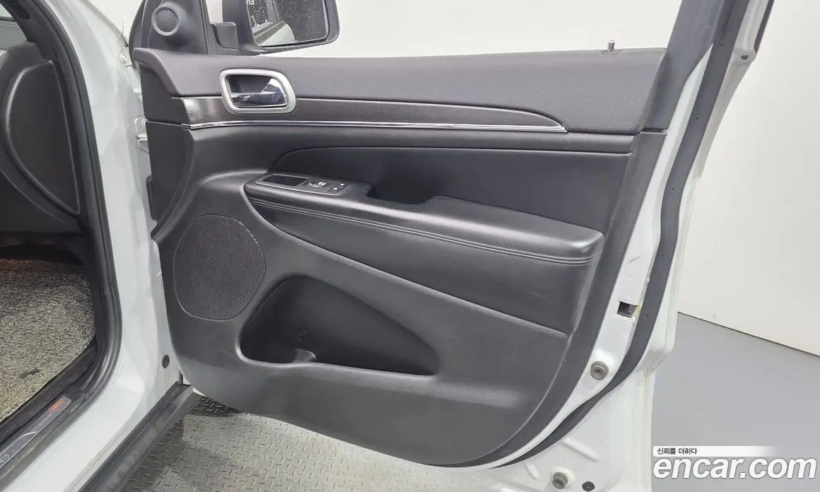 Jeep Cherokee 2018 3.6 автомат (гидро), фото 14