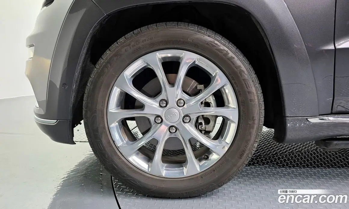 Jeep Cherokee 2021 3.6 автомат (гидро), фото 5