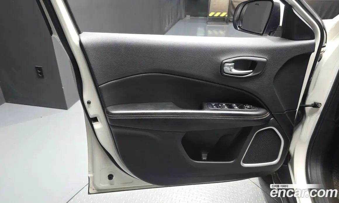 Jeep Compass 2019 2.4 автомат (гидро), фото 14 Jeep Compass 2019 2.4 автомат (гидро), фото 14